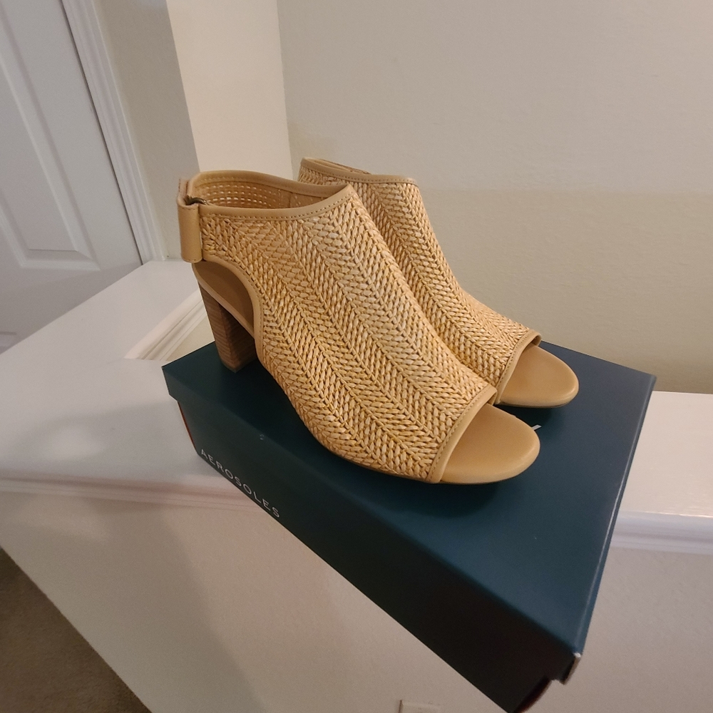 Sandals (Heels)